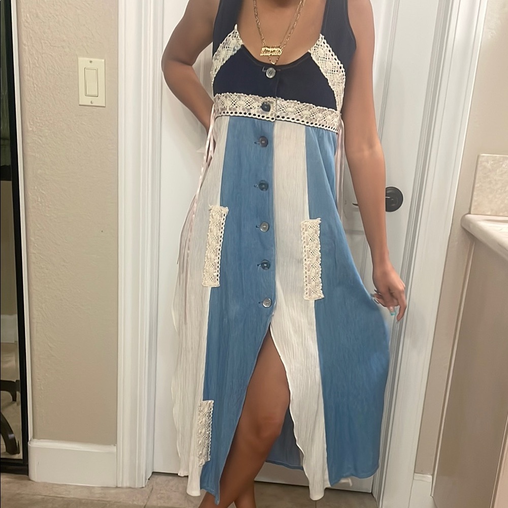 Romeo Express Blue and cream embroidered Lace-Trim  Dress Size Small